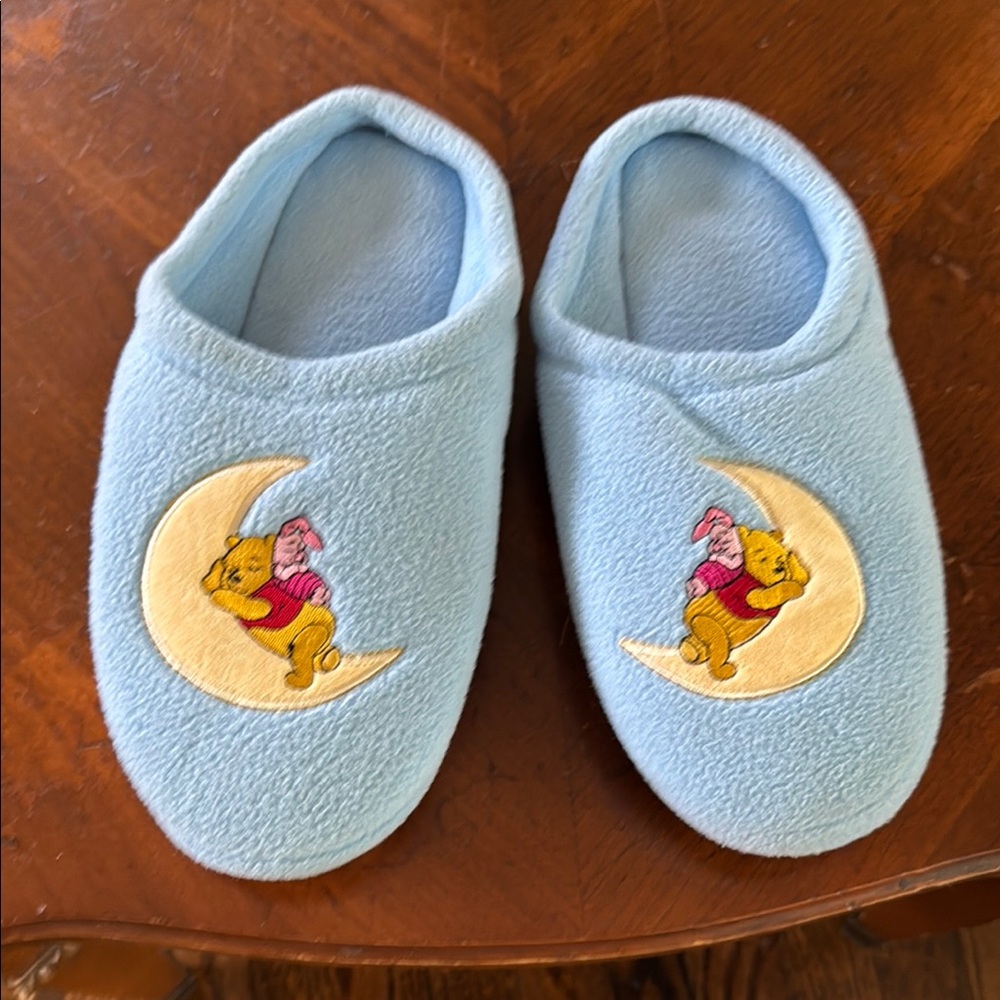 Winnie the Pooh Slippers Size XL 11 - 12 Women’s